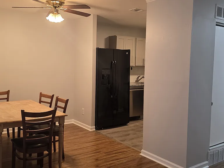 2833 Norcross Ln — Photo 2