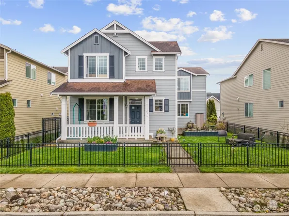 256 Petersen Drive E, Enumclaw, WA 98022