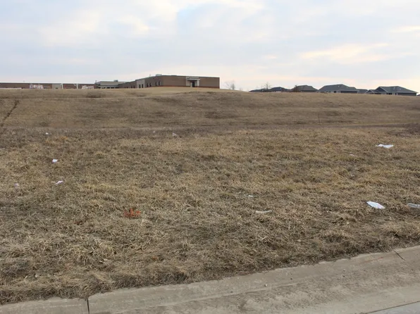 LOT 34 Amara Ct, Peosta, IA 52068