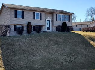 915 New Columbia Rd, New Columbia, PA 17856