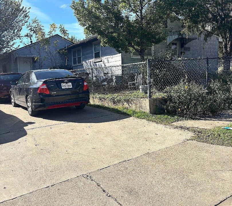 1st image of 2577 NW 22nd St