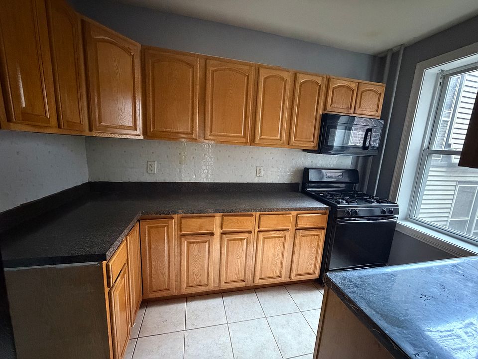 1st image of 1084 Kennedy Blvd APT 6