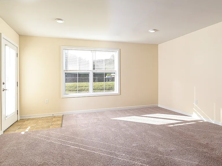 Lakeview Apartmetns Living Area