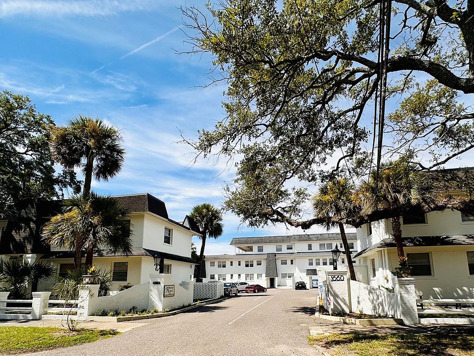 2nd image of 1662 River Rd APT 21