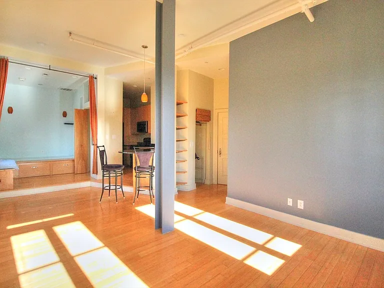 103 W Main St #406 — Photo 3