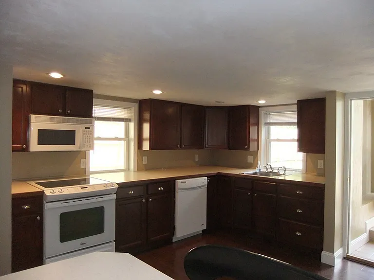 460 Pond St #REAR — Photo 4