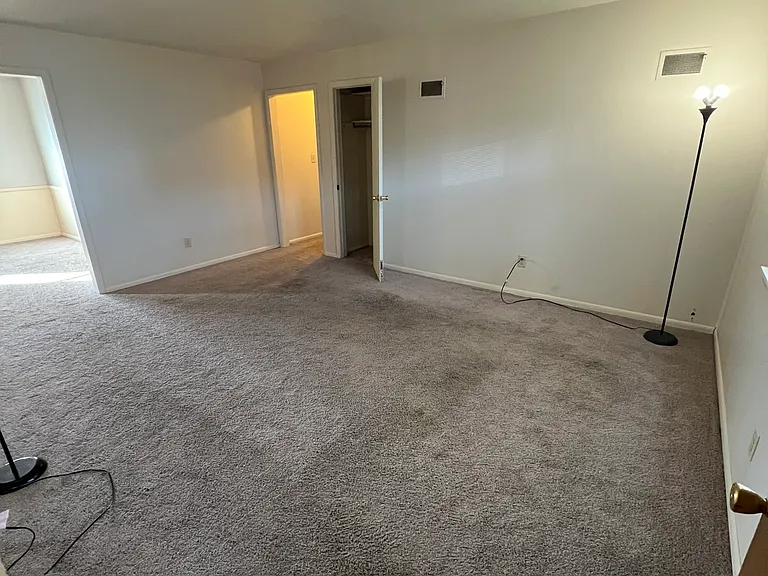 8020 Campbell St — Photo 2