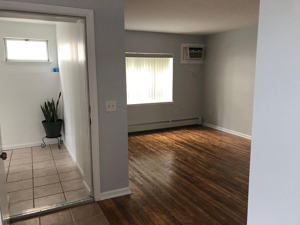 1st image of 235 Mary Lou Ave