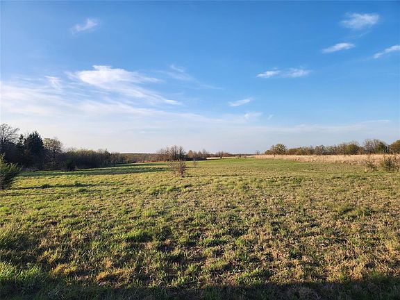 3rd image of 42568 Tooley Rd