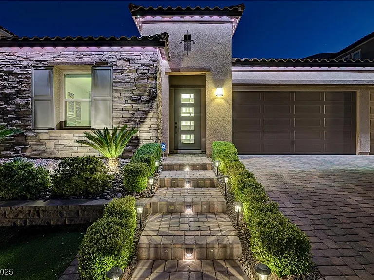 3943 Reyes Ave — Photo 89