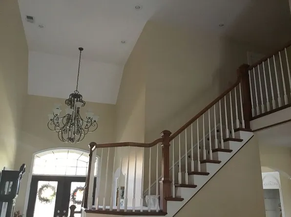 5 Seminary Pl, Greensburg, PA 15601