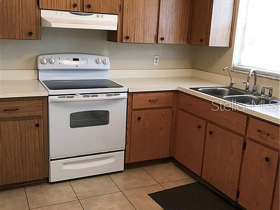2nd image of 2948 Notre Dame Dr