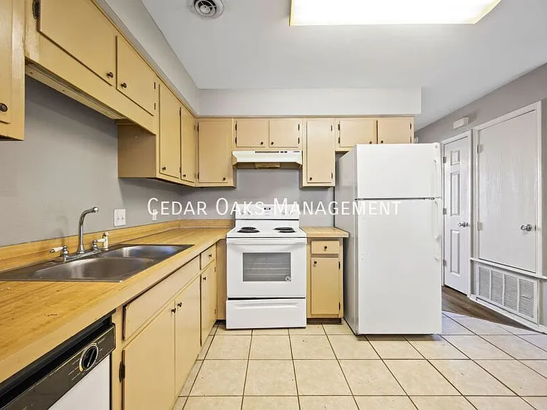 2374 N Raven Ln — Photo 26