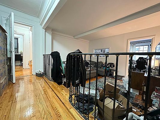 3rd image of 310 E 55th St #3CC