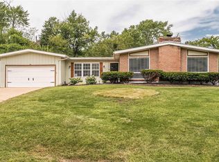 72 Sun Valley Dr, Saint Louis, MO