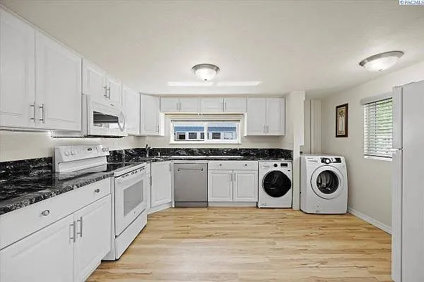 706 Willard Ave — Photo 5
