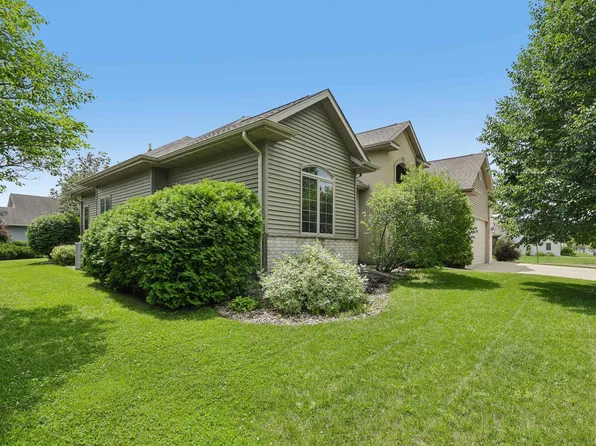 240 Mulberry St, Sauk City, WI 53583