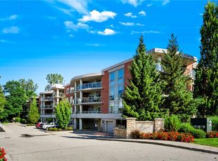 125 Wilson St W #301, Hamilton, ON L9G0B3