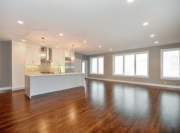 2nd image of 3914 N Damen Ave #401