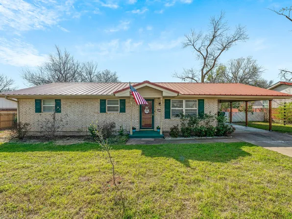 1080 W Park St, Stephenville, TX 76401