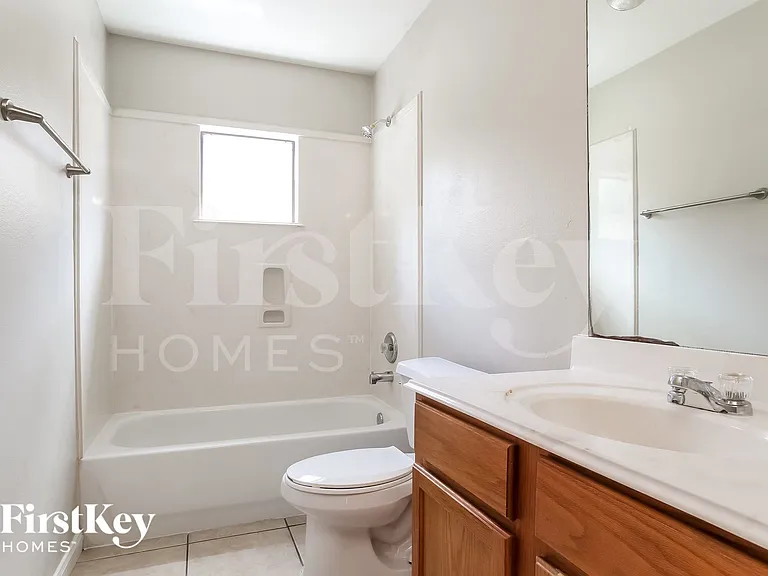 2935 La Estancia Ln — Photo 13