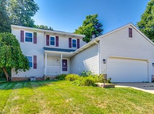 1505 Democracy Dr NW, North Canton, OH 44720
