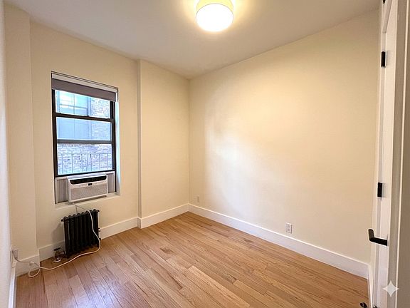 4th image of 35 Bedford St APT 17