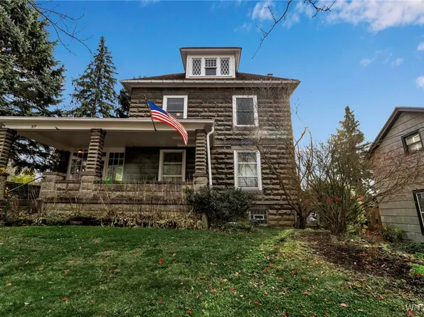 37 John St, Akron, NY 14001