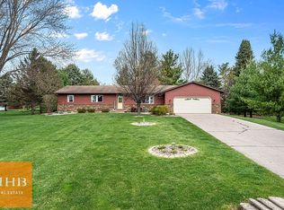 3928 Sunnyvale Dr, Deforest, WI 53532