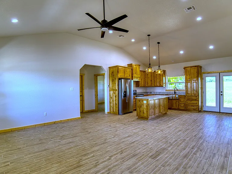6034 County Road 256 — Photo 3