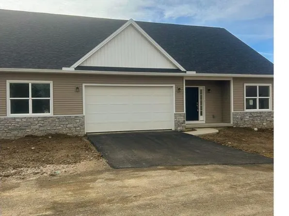 14514 Dexter Falls Rd, Perrysburg, OH 43551