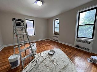 40-32 Hampton St #4, Elmhurst, NY 11373