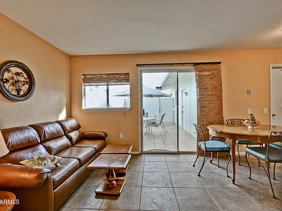 5th image of 10521 W Palmeras Dr