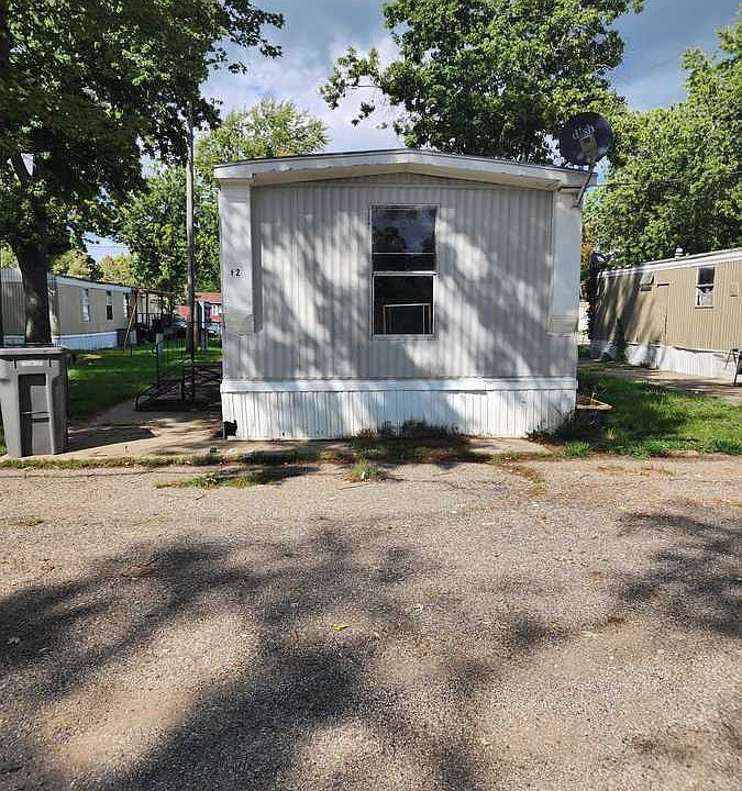 1st image of 993 Michigan Ave E #2F