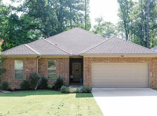 1701 Leander Dr, Little Rock, AR 72204