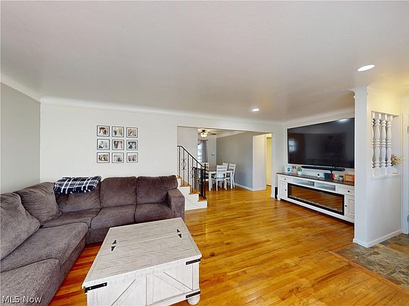 2nd image of 1339 Haverston Rd