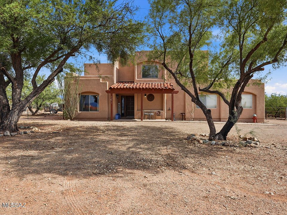 1st image of 2932 E Wiley Ln