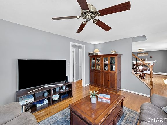 5th image of 27 Russell Drive