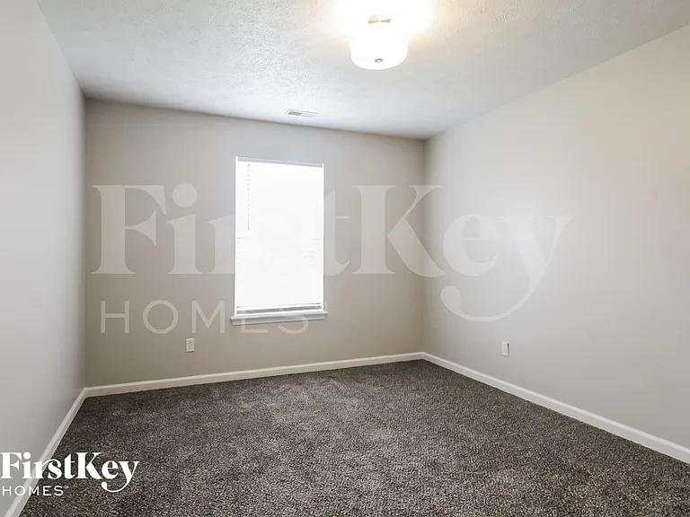 4827 Lakestone Dr — Photo 9