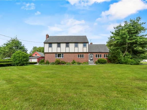 890 Daniels Farm Road, Trumbull, CT 06611