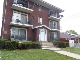 7919 S 83rd Ave, Justice, IL