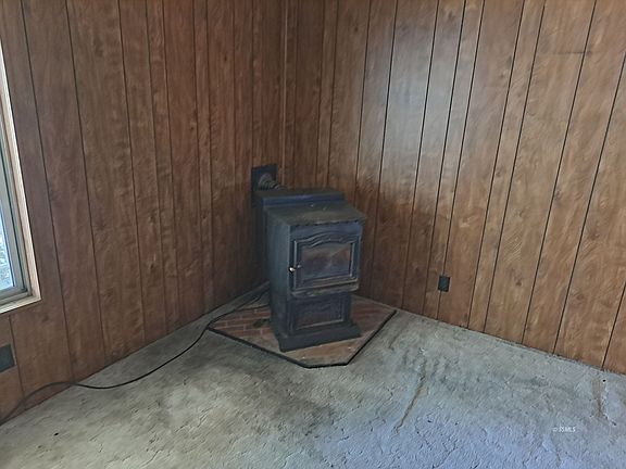 3rd image of 2319 Rembach Ave
