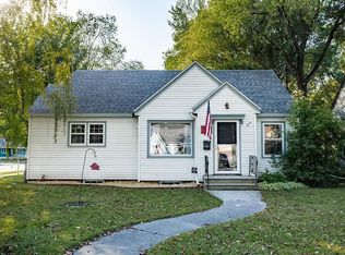 603 12th St N, Moorhead, MN 56560