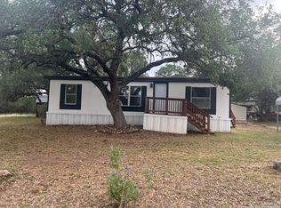 1154 Mountain View Pl, Pipe Creek, TX 78063