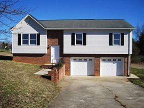 1st image of 3102 S Caldwell Dr