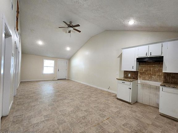 5th image of 1301 W 14th St