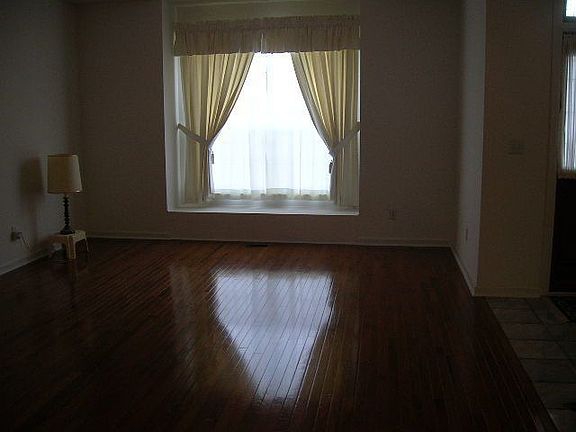 3rd image of 155 Country Place Dr NW