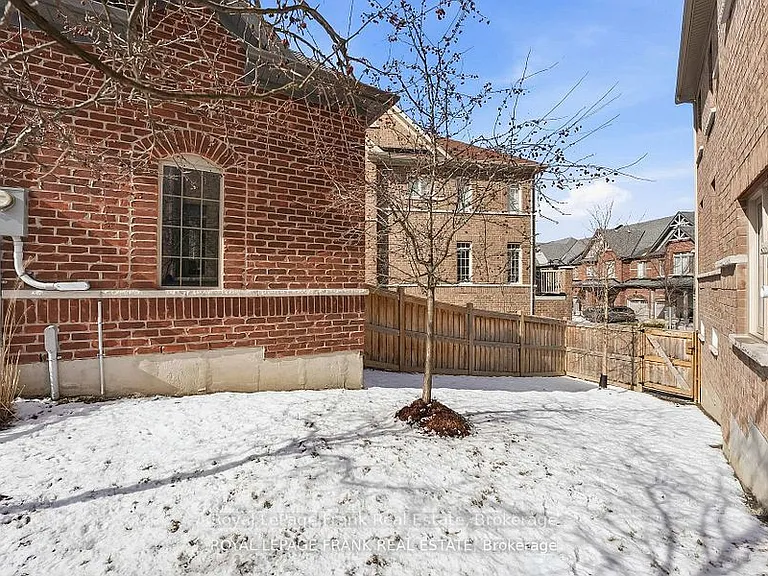6 Aldridge Ln — Photo 42