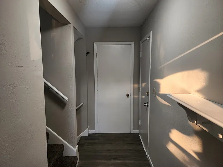 405 2nd Ave S — Photo 28