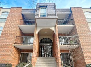 8302 Tobin Rd APT 34, Annandale, VA 22003